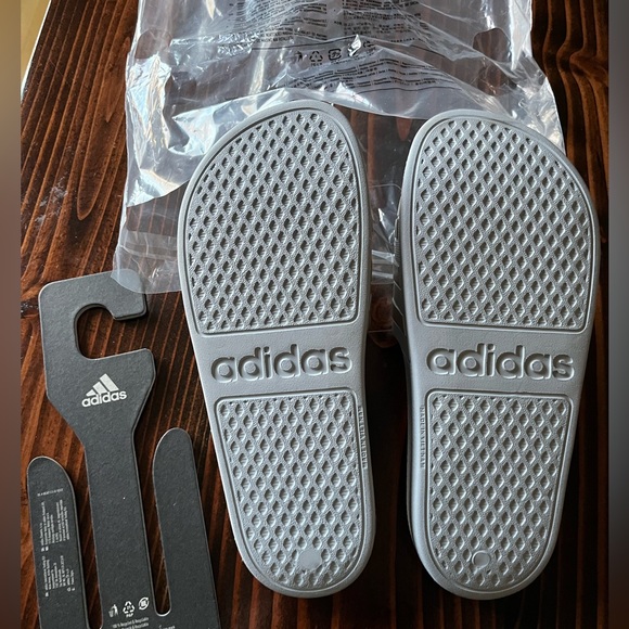 Brand New in package-Women’s Adidas Slides (7) - Picture 2 of 4